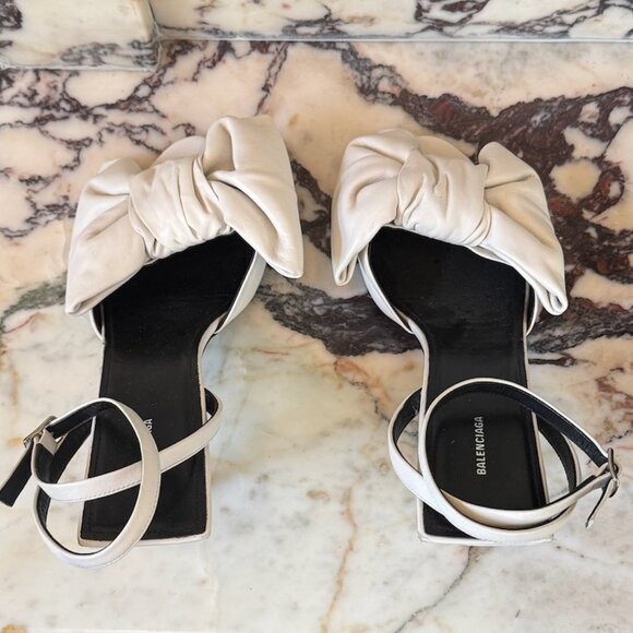 Balenciaga Leather Bow Sandals - Picture 4 of 7